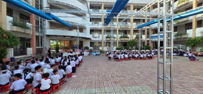 TRƯỜNG TIỂU HỌC NGUYỄN TRÃI TƯNG BỪNG TỔ CHỨC CUỘC THI "RUNG CHUÔNG VÀNG" MÔN TIẾNG ANH DÀNH CHO HỌC SINH LỚP 4