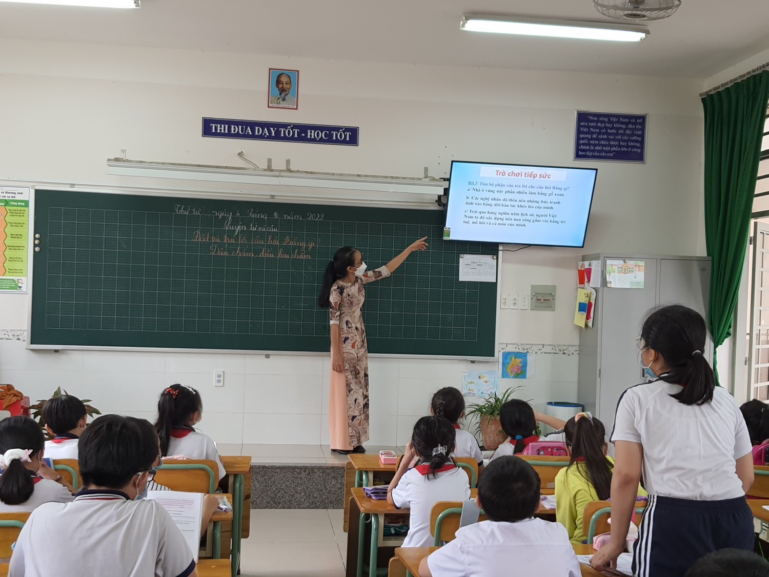 Hoạt động dạy học hai buổi/ngày và công tác Bán trú của trường TH Nguyễn Trãi